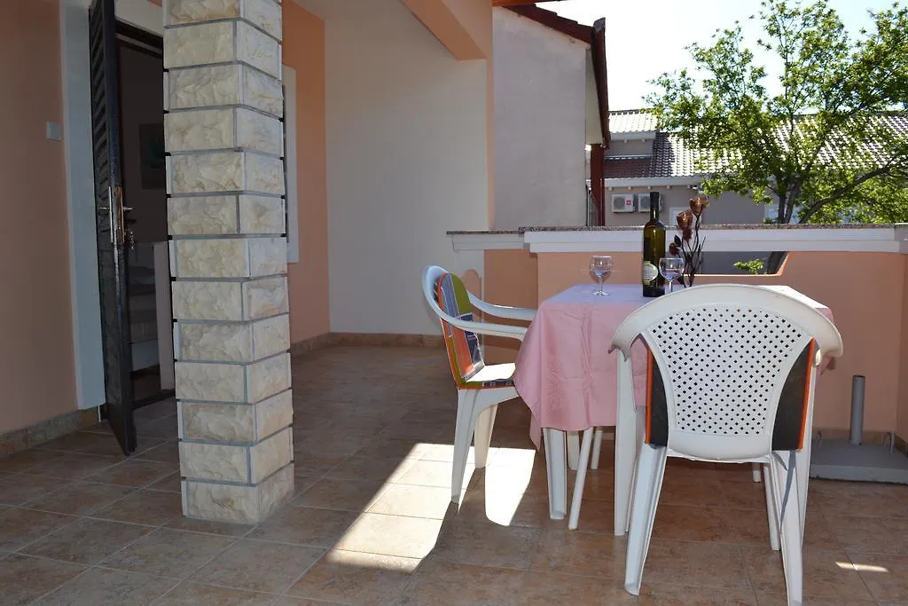 Guest house Apartment And Rooms Toka Zadar Croatia