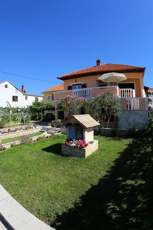 Guest house Apartment And Rooms Toka Zadar Croatia